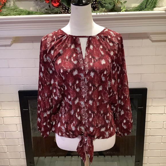 #6 NWOT West K Maroon Design Tie Front Blouse Size Smalll - Picture 1 of 7